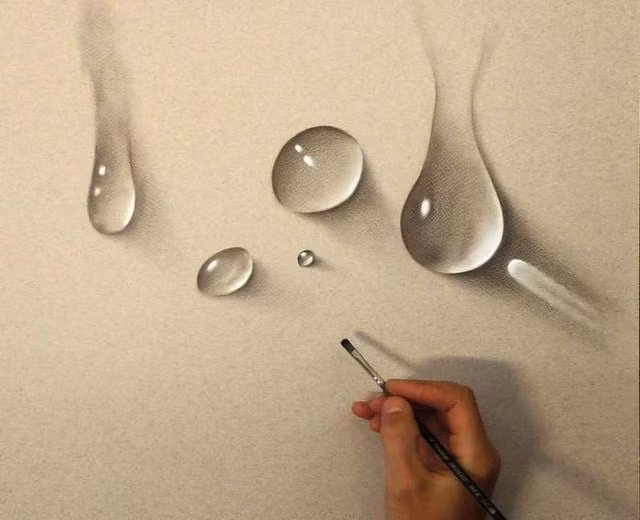 "Sau khi tôi hoàn thiện bức tranh về một con nhện, tôi cảm thấy hơi khó chịu. Mặc dù tôi biết nó không có thật, nhưng đầu óc tôi cứ nhắc nhở tôi rằng nó rất nguy hiểm và kinh dị", Stefan Pabst nói.