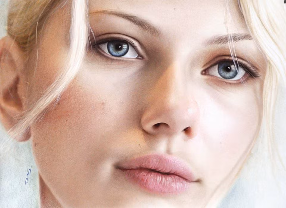 Được biết, sinh ra ở Nga nhưng Stefan Pabst đã sống ở Đức từ năm 15 tuổi. Năm 2007, anh bắt đầu nghiệp vẽ nhưng nhanh chóng chán nản vì không có gì đột phá.