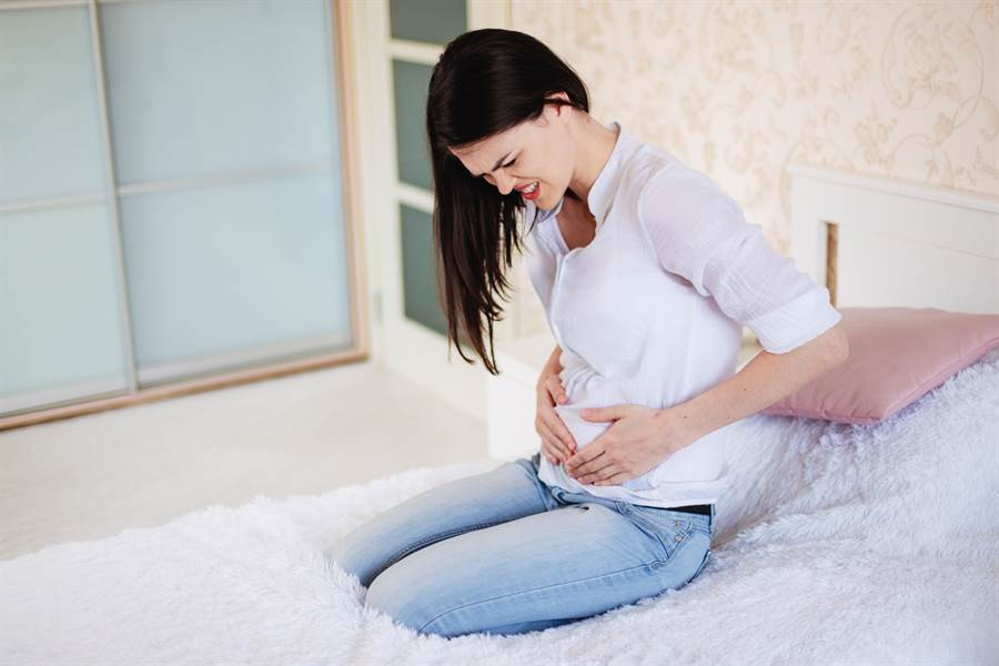 Dot ngot dau bung, den benh vien kham phat hien su that cuc di