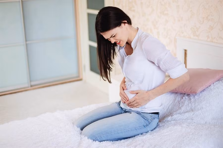 Dot ngot dau bung, den benh vien kham phat hien su that cuc di