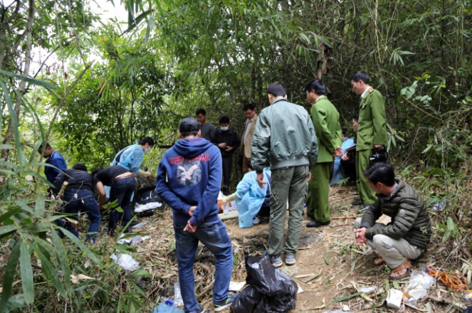 Qua kết quả khám nghiệm hiện trường, khám nghiệm tử thi, cơ quan công an bước đầu nhận định, chị L. bị sát hại vào sáng 29/12, trên người có nhiều thương tích do vật sắc nhọn và tày cứng gây ra. Điều đáng nói, nạn nhân còn có dấu hiệu bị xâm hại. Đôi khuyên tai bằng vàng của chị L. cũng không cánh mà bay. (Ảnh minh họa, nguồn internet) 
