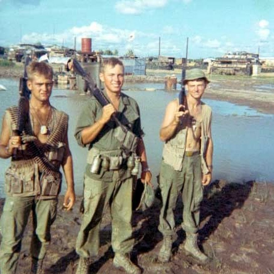 Tháng 11/1963, Lauri Törni trong biên chế Nhóm tác chiến số 5 Lực lượng Đặc biệt đã được điều động tới chiến trường Việt Nam để hỗ trợ các lực lượng ngụy Sài Gòn. Törni được cử về Tổ đặc nhiệm A-734 và đóng quân tại Châu Lăng rồi sau đó là Tịnh Biên.