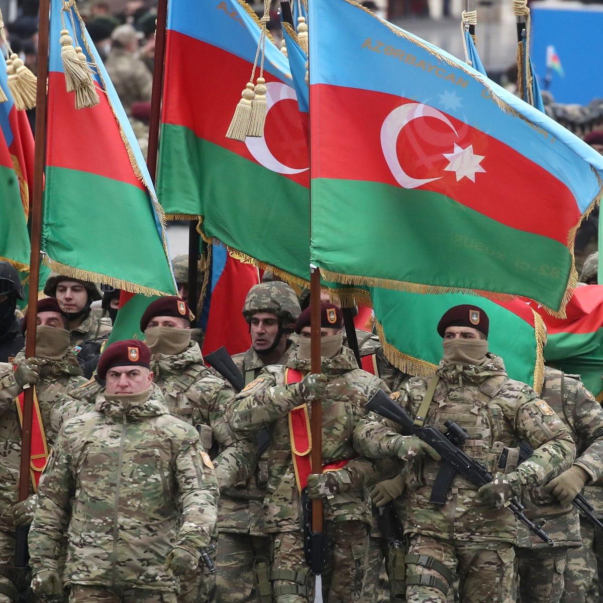 Bản thân Azerbaijan đã chuẩn bị trong 3 thập kỷ cho việc thu hồi lãnh thổ họ đã mất. Học thuyết quân sự của Azerbaijan được thông qua vào năm 2010 đã mở đường cho nước này dùng vũ lực để thu hồi lãnh thổ. Đụng độ quân sự năm 2016 có thể là cuộc tập dượt lớn đầu tiên cho chiến trận 2020 này.