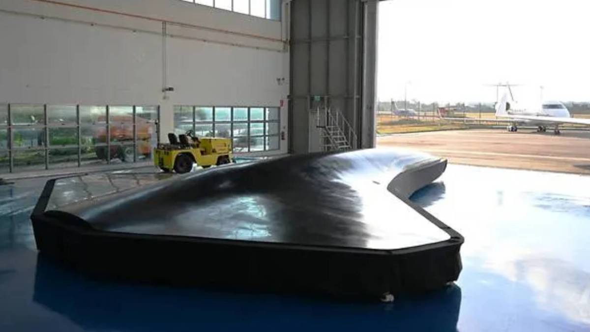 Tương tự, chuyên gia Mike Yeo của trang Defense News Asia nhận xét phần mềm này phải phản ứng nhanh hơn rất nhiều so với các thiết bị bay ở tốc độ dưới siêu thanh. Do đó, thực sự đây là một rào cản kỹ thuật lớn cần chinh phục.