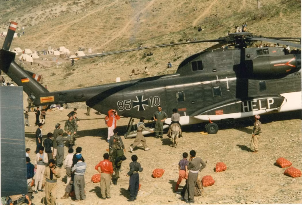 4h09 chiều, chiếc trực thăng cuối cùng rời Tirana. Các trực thăng trở về Montenegro cùng với những người tị nạn sau khi kết thúc thành công chiến dịch; sau đó họ được không vận đến Đức.