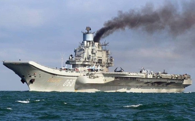 Thất bại của hải quân Nga nằm ở việc sao chép mù quáng chiến lược của Mỹ về sử dụng tàu lớn cho các hoạt động cục bộ. Vì tàu sân bay “Đô đốc Kuznetsov” và hành trình phiêu lưu của nó tới bờ biển Syria, khiến cho các thủy thủ Nga bị cười nhạo cho đến tận bây giờ.