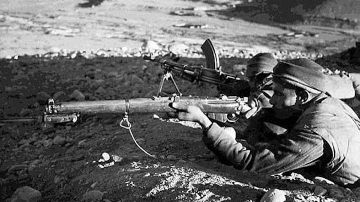 Vì quá bất ngờ và không có chỗ ẩn nấp nên hầu hết những binh sĩ Ấn Độ đều bị trúng đạn. Theo nguồn tin quân đội Ấn Độ, cuộc giao tranh đầu tiên của năm 1967 kéo dài 4 ngày đêm, từ 11/9 đến 14/9 với súng máy, súng cối và pháo binh.