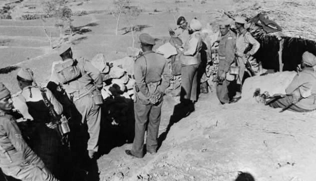 Đến sáng ngày 11/9/1967, Ấn Độ tiếp tục lập hàng rào dây thép gai trên đường từ Nathu La đến Sebu La để khẳng định chủ quyền. Lúc này, một chính ủy Trung Quốc tiến đến đại tá quân đội Ấn Độ, người được giao nhiệm vụ chỉ huy toán lính lập hàng rào thép gai. Phía Ấn Độ từ chối ngừng lập hàng rào, nói đây là mệnh lệnh từ sở chỉ huy.