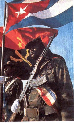 Nhà ngoại giao này viết trong một cuốn sách rằng, việc Fidel Castro tích cực giúp đỡ Phong trào Nhân dân Giải phóng Angola, không phải là một biểu hiện không mong muốn cải thiện quan hệ với Mỹ.