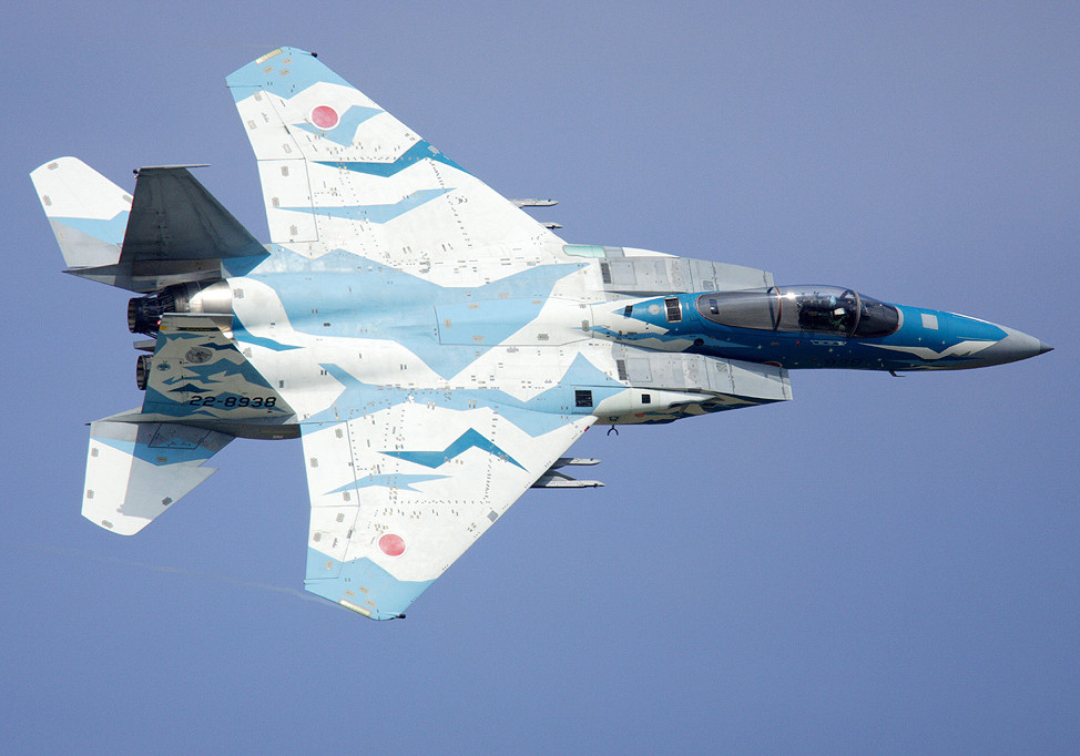 Bộ Quốc phòng Nhật Bản cho biết các chuyên gia nước này đang tiến tới với kế hoạch nâng cấp một số máy bay chiến đấu F-15 Eagle bị xuống cấp, nhưng phải từ bỏ kế hoạch trang bị cho những chiếc máy bay này loại tên lửa chống hạm đắt tiền do Mỹ sản xuất.