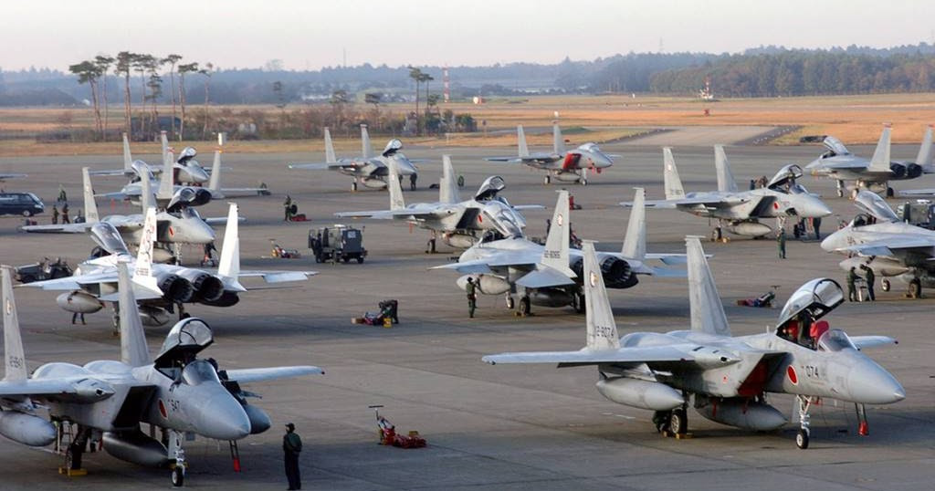 Mặc dù chi phí đã tăng lên kể từ khi Chương trình Phòng thủ Trung hạn được thành lập, nhưng vai trò của F-15 như một kho tên lửa trên không bằng cách tận dụng khả năng tải nhiều tên lửa là rất quan trọng, theo một báo cáo tóm tắt của Bộ Quốc phòng Nhật Bản cho hay.