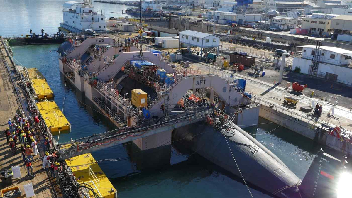 Giờ đây, khi Trung Quốc đang đẩy mạnh sự uy hiếp quân sự đối với Đài Loan, một loạt các nhà cung cấp công nghệ tàu ngầm nước ngoài với sự chấp thuận của chính phủ họ đang hỗ trợ một chương trình bí mật chế tạo tàu ngầm ở Đài Loan.