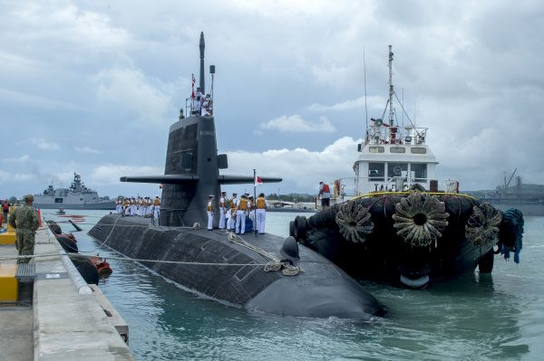 Bằng cách đó, JMSDF có thể tăng ngày hoạt động và tăng cường các hoạt động giám sát với các tàu ngầm tấn công của họ trong khi tàu ngầm thử nghiệm sẽ đẩy nhanh quá trình nghiên cứu và phát triển.