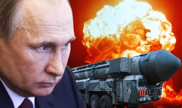 Nói cách khác, Moscow cảnh báo rằng việc gia nhập liên minh của một trong hai nước sẽ vượt qua ranh giới đỏ và Nga sẽ sẵn sàng sử dụng mọi khía cạnh sức mạnh, bao gồm cả can thiệp quân sự để thực thi ranh giới đỏ đó.