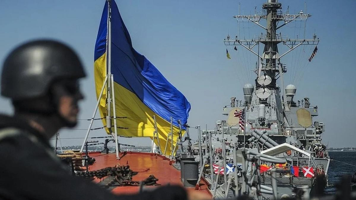 Những bình luận của Austin chỉ là ví dụ mới nhất về việc các nhà hoạch định chính sách của Mỹ không chấp nhận thực tế địa chính trị của Đông Âu. Hội nghị thượng đỉnh NATO ở Bucharest năm 2008 là một bước ngoặt quan trọng đối với an ninh châu Âu. Tại đó, người ta đã chính thức thông báo rằng Ukraine và Gruzia sẽ có cơ hội trở thành thành viên của liên minh này.