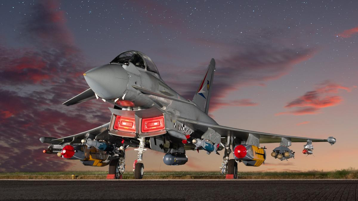 Giới chuyên gia cho rằng, dòng tiêm kích này đủ tối tân để khiến máy bay thế hệ 5 Mỹ trở nên lạc hậu. Việc Anh quyết phát triển Tempest xuất phát từ nhiều nguyên nhân khác nhau, trong đó có trang bị thực tế trong nước và cạnh tranh trực tiếp với máy bay thế hệ 5 của Mỹ và Nga trên thị trường quốc tế.