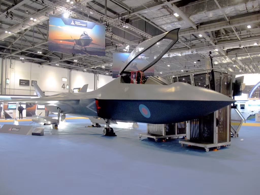 Bộ Quốc phòng Anh đã giới thiệu một mô hình máy bay chiến đấu thế hệ thứ 6 Tempest tại Triển lãm hàng không Farnborough năm 2018. Đó được xem là một bước đi trong chiến lược hàng không quốc gia mới của London.