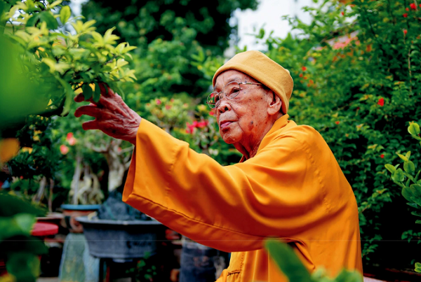 Truong lao Hoa thuong Thich Hien Tu vien tich