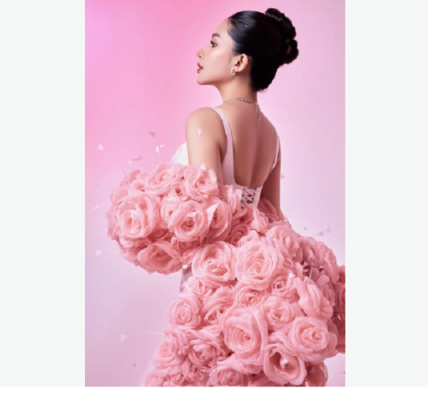 Thien An khoe nhan sac 'me mot con' trong bo anh don Tet-Hinh-7