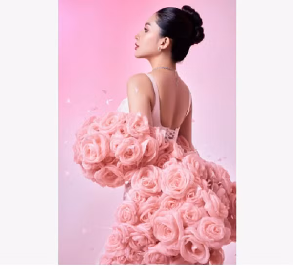 Thien An khoe nhan sac 'me mot con' trong bo anh don Tet-Hinh-7