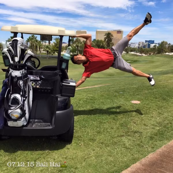 Anh trai của Bình Hoàng là Tommy Hoàng, ngoài là cánh tay phải đắc lực luôn trợ giúp cho cha - ông Hoàng Kiều thì anh còn rất nổi tiếng với khả năng giao thiệp, mối quan hệ, quen biết với hàng loạt ngôi sao đẳng cấp Hollywood. Anh cũng là người thường xuyên xuất hiện trong nhiều sự kiện giải trí tại Mỹ. Song song đó, Tommy Hoàng cũng rất yêu thích thể thao, ngoài môn khúc côn cầu trên cỏ, Tommy còn yêu thích golf, bơi lội, bóng đá...