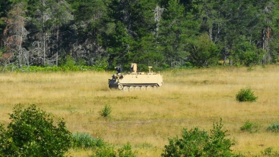 Quân đội Mỹ thông báo, robot chiến đấu hạng nặng RCV-H, được phát triển từ xe thiết giáp M113 đã trải qua đợt thử nghiệm gắt gao, diễn ra từ ngày 15/6-14/8, tại trường bắn Fort Carson, bang Colorado.