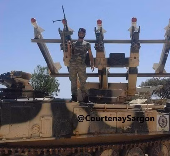 Tên lửa Vympel K-13 của Liên Xô (còn gọi bằng cái tên R-3S hay AA-2 Atoll) được phát triển từ năm 1958, chính thức đưa vào biên chế không quân Liên Xô năm 1960.