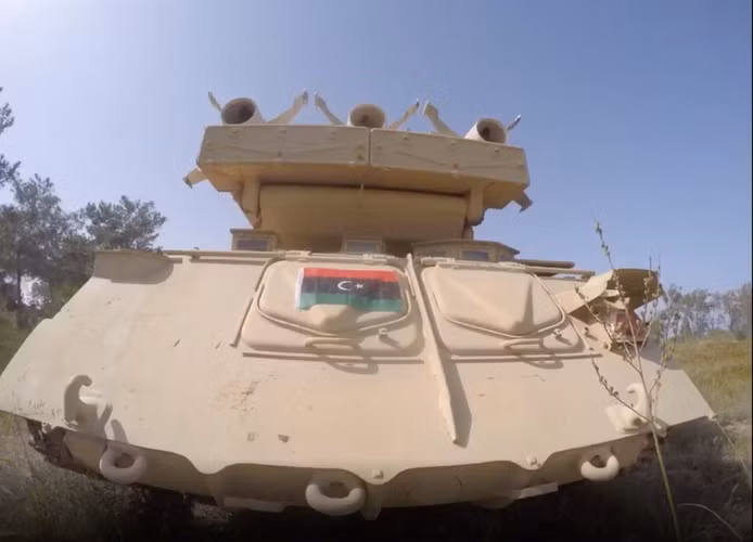 Tuy nhiên theo ghi nhận tại Libya, phần lớn đạn tên lửa 3M9 trong biên chế LNA đều đã quá cũ kỹ, hệ số kỹ thuật không còn đảm bảo do thiếu cơ sở hạ tầng khai thác cần thiết.