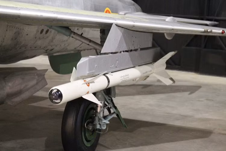 Việc sửa đổi tổ hợp SA-6 Gainful theo cách như vậy là lần đầu tiên được ghi nhận trên chiến trường Libya, thực tế trên cho thấy ngày càng có nhiều vũ khí phòng không xuất hiện trong trang bị của LNA.