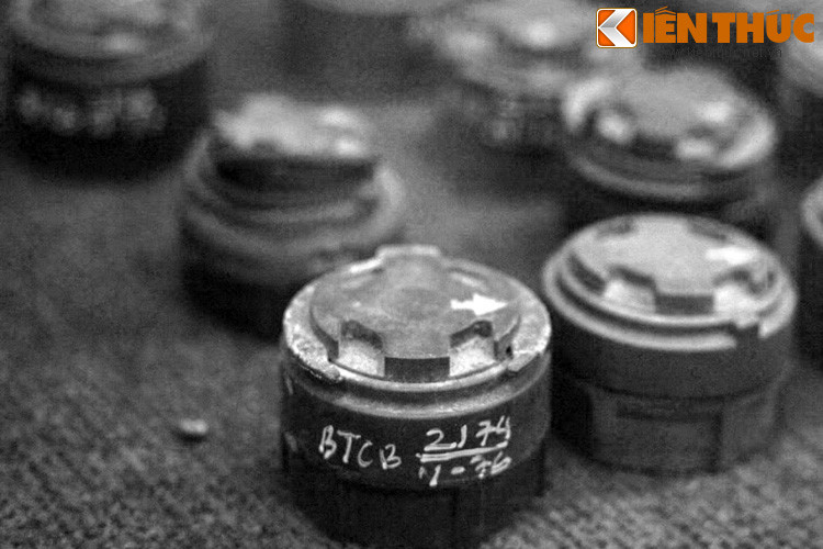 Mìn vỏ nhựa M14 của Mỹ. Sau khi cuộc chiến kết thúc, nỗi đau do bom đạn Mỹ gây ra vẫn còn để lại di chứng trong nhiều thập niên kế tiếp.