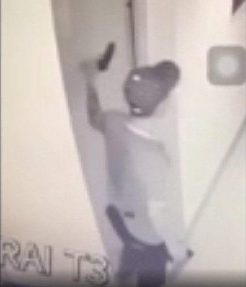 Nghi dau sung voi giang ho, mot nguoi dan ong nat ban tay