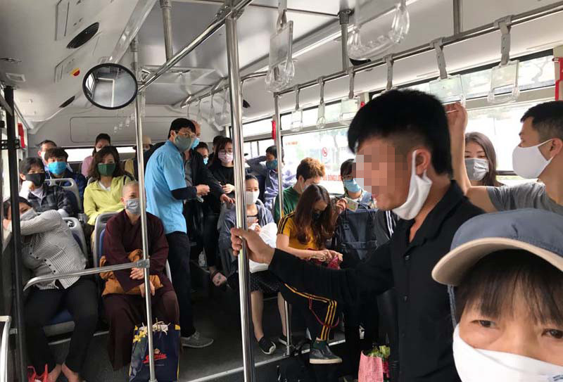 Dich Covid-19: Tu 0h ngay 28/3, toan bo cac xe bus o Ha Noi ngung hoat dong
