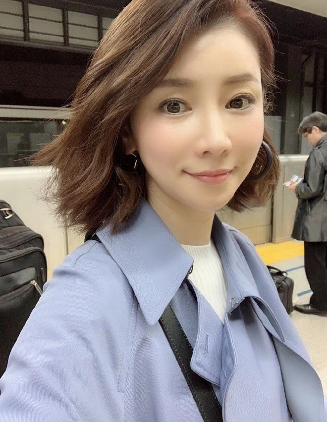 Masako Mizutani trở nên nổi tiếng với làn da trắng mịn ở tuổi 52. Tạp chí làm đẹp Beauty Story của Nhật Bản từng ca ngợi cô là "phù thuỷ sắc đẹp".