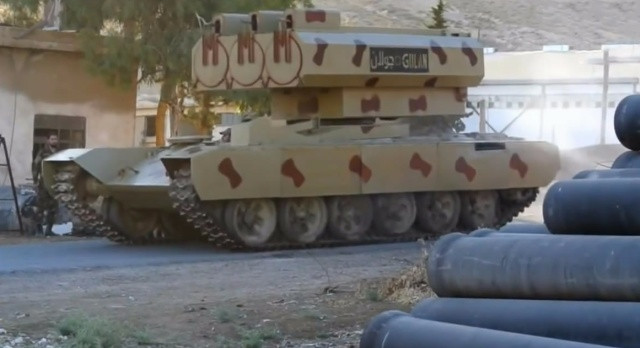 Một pháo phản lực Golan-1000 có 3 ống phóng, giãn cách mỗi lần phóng là 3 giây; như vậy trong thời gian 10 giây, một phẩu đội pháo Golan-1000 có thể phóng liên tiếp 3 quả đạn, tạo ra sức phá hủy ghê gớm của 1.200 kg thuốc nổ phủ lên khu vực mục tiêu. Thời gian tái nạp đạn cho một xe là 20 phút.