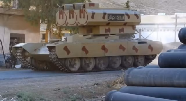 Một pháo phản lực Golan-1000 có 3 ống phóng, giãn cách mỗi lần phóng là 3 giây; như vậy trong thời gian 10 giây, một phẩu đội pháo Golan-1000 có thể phóng liên tiếp 3 quả đạn, tạo ra sức phá hủy ghê gớm của 1.200 kg thuốc nổ phủ lên khu vực mục tiêu. Thời gian tái nạp đạn cho một xe là 20 phút.