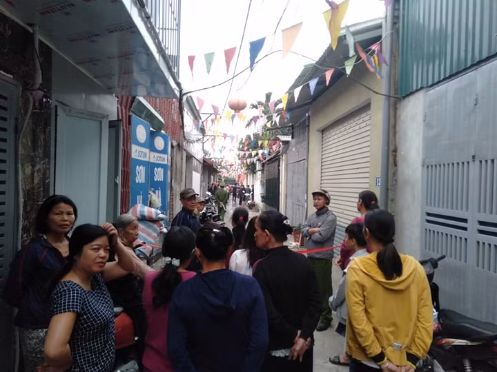 Ha Noi: Chay nha o Thinh Liet, 3 ba chau thiet mang