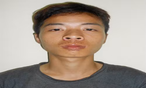 Nu sinh bi xam hai tinh duc nhieu ngay sau khi di boi