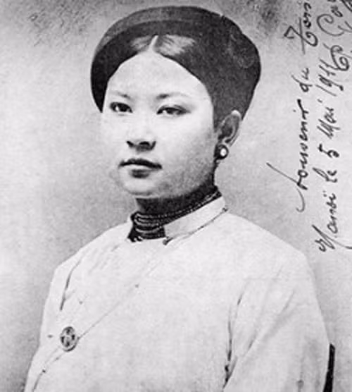 Cuoc doi 3 chim 7 noi cua nhan sac noi tieng Ha Noi xua