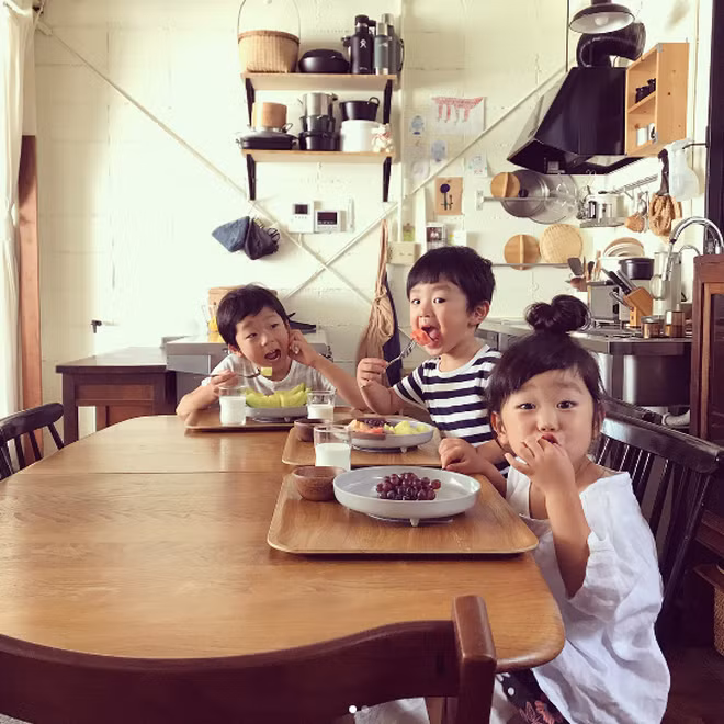 Nha co 3 anh em sieu lay loi, den khi nhin cha me moi hieu...-Hinh-15