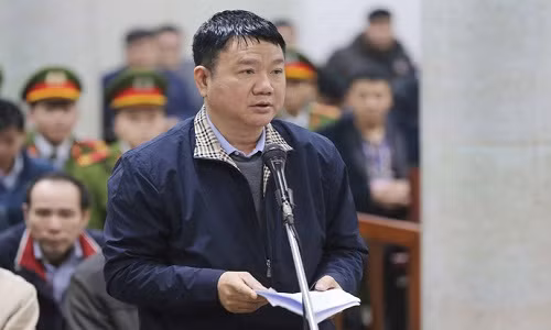 Bị cáo Đinh La Thăng. Ảnh TTXVN