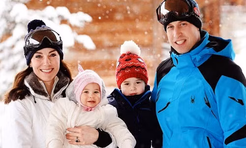 Để đảm bảo an toàn cho các em bé Hoàng gia Anh, một đội ngũ nhân viên bảo vệ an ninh sẽ luôn theo sát bảo vệ họ.