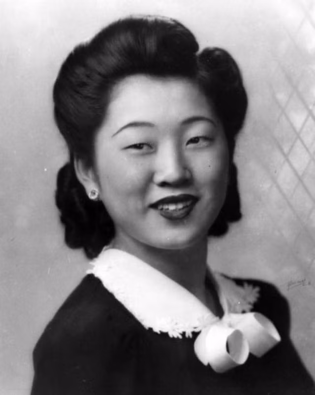 Vẻ đẹp dịu dàng của một phụ nữ Nhật Bản những năm 1930 - 1940.