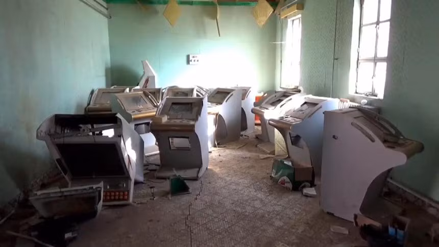 Theo tài liệu của bảo tàng của máy 221, những người chăn nuôi đã rời đi tự nguyện, được chính phủ hỗ trợ và thưởng cho hàng nghìn con cừu.