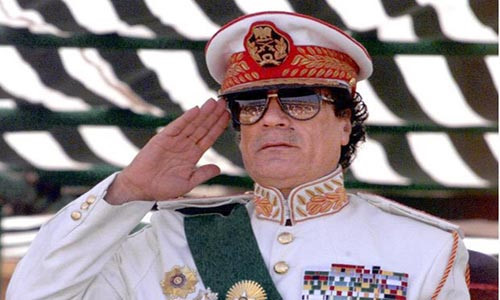Nhà độc tài Muammar Gaddafi cầm quyền tại Libya trong suốt 42 năm (từ năm 1969 - 2011). Ông bị lật đổ vào tháng 8/2011. Đến tháng 10/2011, nhà lãnh đạo Muammar Gaddafi bị bắn chết ngay tại thành phố Sirte trong lúc lẩn trốn.