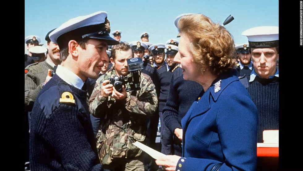 4 năm sau, bà Thatcher trở thành nữ Thủ tướng Anh đầu tiên trong lịch sử nước Anh. Đặc biệt, bà giữ chức Thủ tướng trong suốt thời gian từ năm 1979 - 1990.