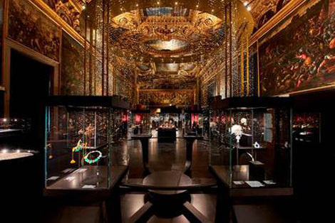 Bộ sưu tập “Những báu vật của vương triều Mughal và Maharajah” được trưng bày tại cung điện Doge, thành phố Venice.