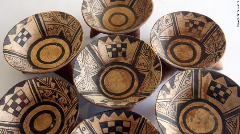 Nền văn minh Moche đã rất phát triển ở Peru vào khoảng từ năm 100 - 800. Người Moche nổi tiếng với những món đồ gốm vô cùng chi tiết, tinh xảo.