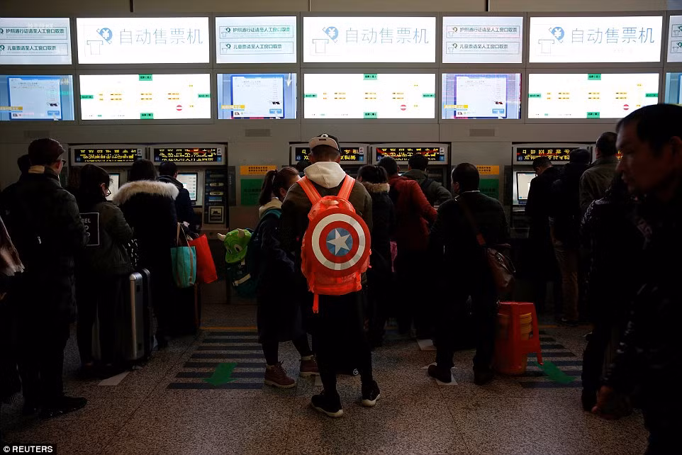 Trong dịp Tết năm 2017, cuộc di cư mùa Xuân diễn ra trong thời gian 40 ngày. Giai đoạn 40 ngày đại di cư bắt đầu 15 ngày trước thời điểm ngày đầu tiên của năm mới theo âm lịch và kết thúc 25 ngày sau đó.