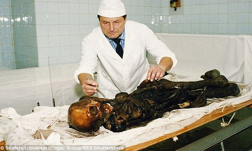 Ngôi mộ hoàng tử của Scythia có thể chứa những báu vật bằng vàng và nhiều loại vũ khí còn nguyên vẹn.