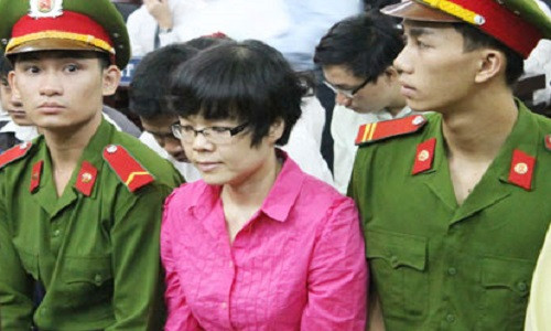 Huỳnh Thị Huyền Như (áo hồng). Ảnh: VOV.